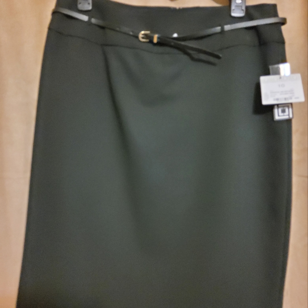 Liz Claiborne black A line skirt size 10